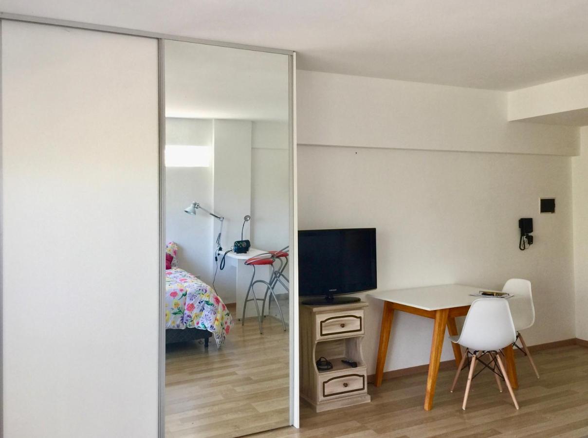 Un Espacio Moderno En Caballito Buenos Aires Exterior photo